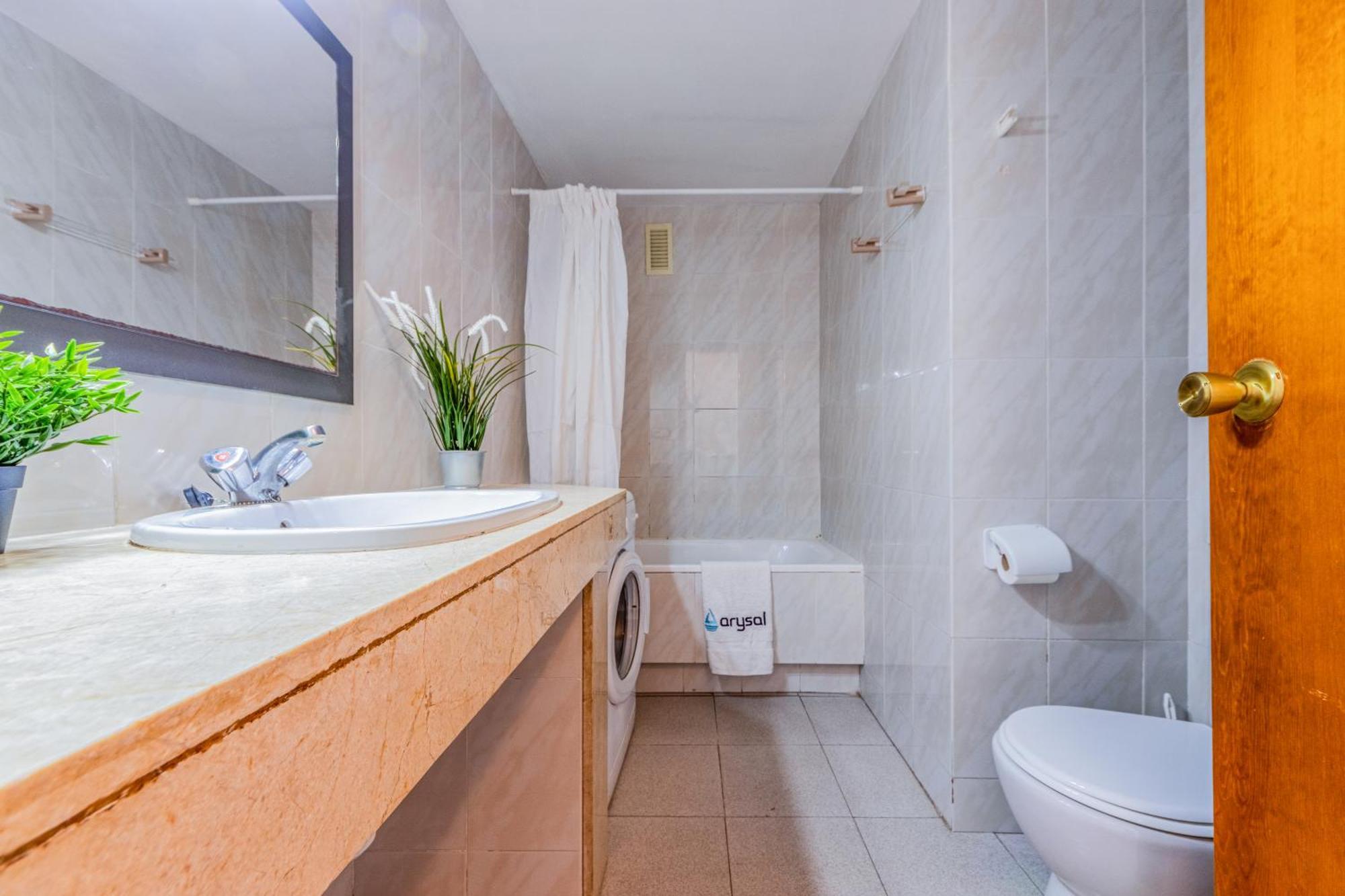 Apartamentos Varadero Arysal Salou Exteriör bild